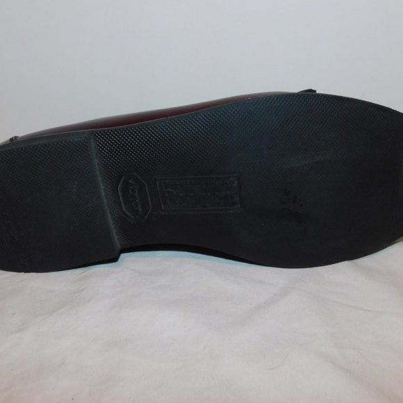 Rockport Genuine Hand Sewn Leather Loafers Size 9